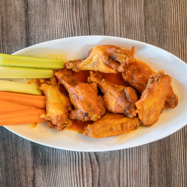 Delicious Chicken Wings: A Crowd Favorite